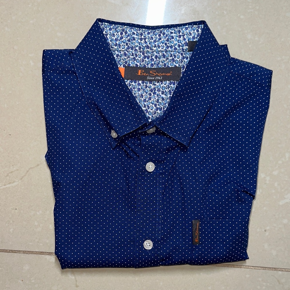 Signature Men's Dark Blue Dotted Shirt